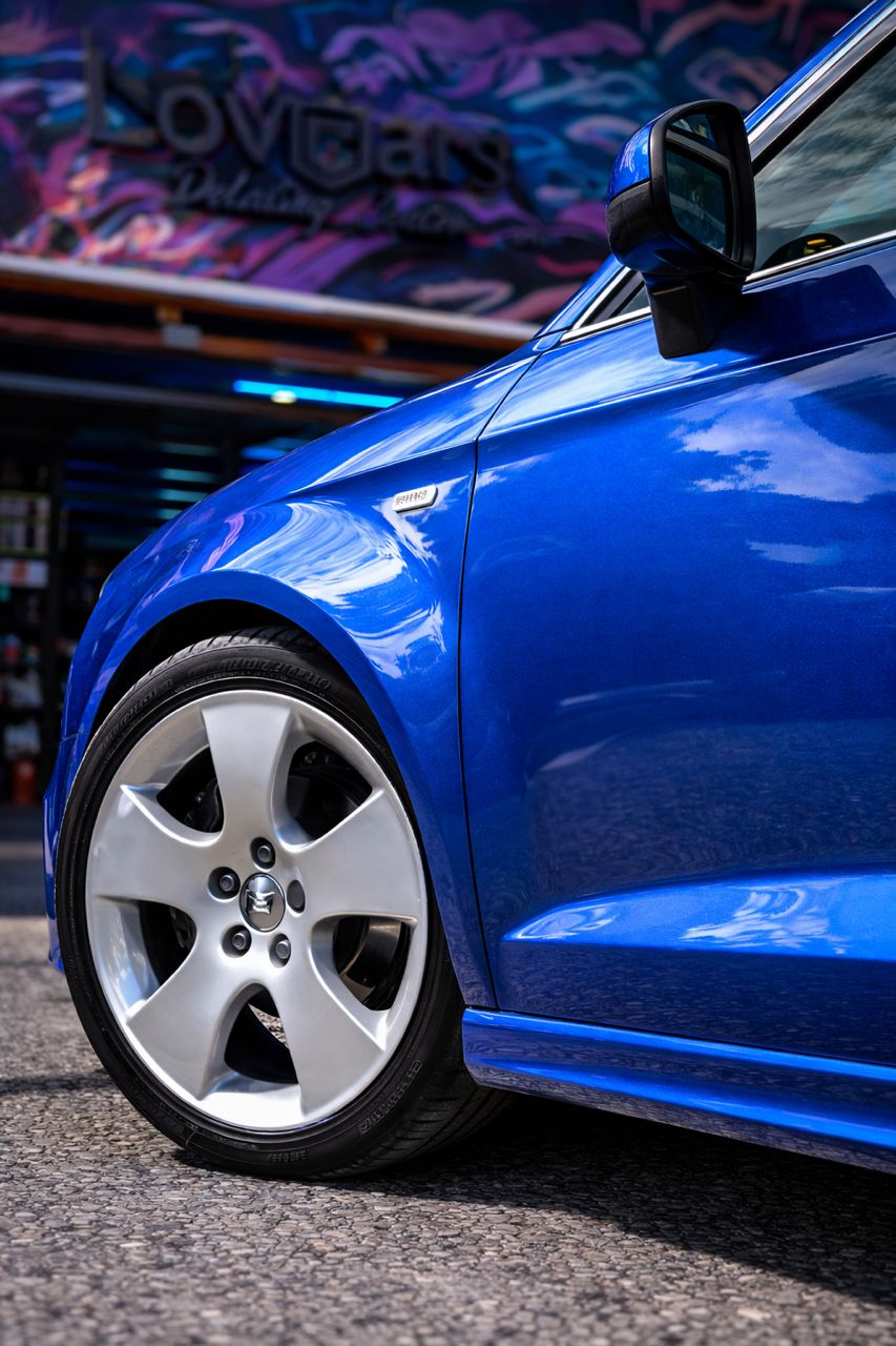 Audi Navarra Blue (PET) - Image 2